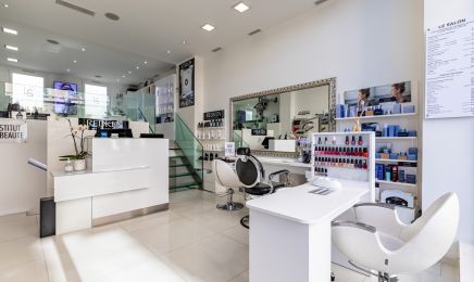 LE SALON  : Manucure à Beaulieu-sur-Mer