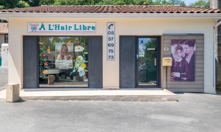 A l'hair libre : Coiffeur à Les Lèves-et-Thoumeyragues