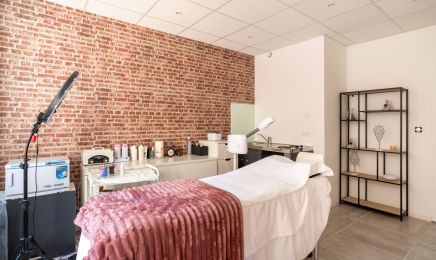 GEM Beauté  : Manucure à Orléans