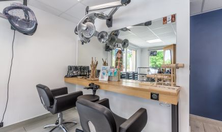 L’instant Coiffure d’Emily : Institut de beauté à Breuillet
