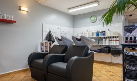Le Salon  : Coiffeur à Bussière-Poitevine