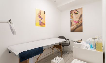 Virginie Coiffure et Esthétique  : Manucure à Sathonay-Village