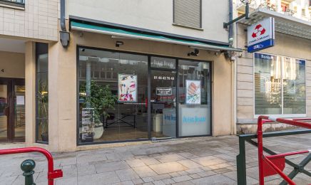 Ocean Beauté : Manucure à Clamart