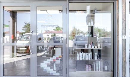 Emmanuelle Coiffure  : Institut de beauté à Fayl-Billot