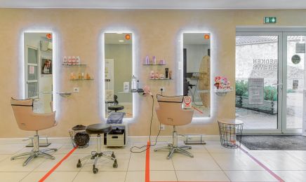 Innove coiffure : Coiffeur à Champcevinel