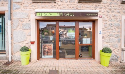 Le Salon Caroll : Coiffeur à Les Salles
