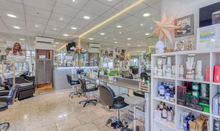 Salon de beauté Corine  : Coiffeur à Sausset-les-Pins