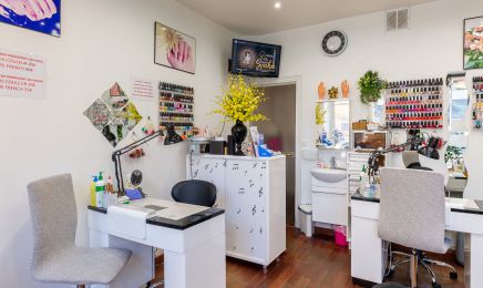 Julie Ongles : Institut de beauté à Paris