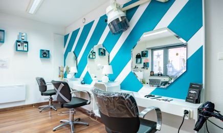 Le petit salon  : Coiffeur à Still