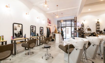 Scene En Tete : Coiffeur à Torreilles