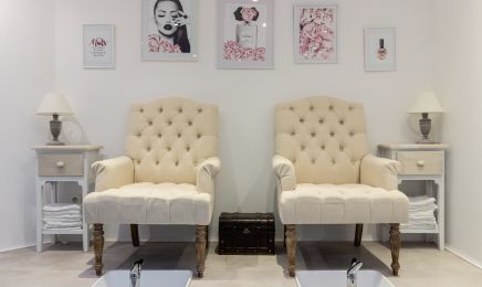 Madame Chic - Coiffure & Beauté : Manucure à Paris