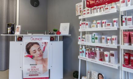L’Amande Douce : Manucure à Cessy