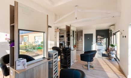 Atom : Coiffeur à Dissay