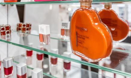 L'Onglerie® - Plaisir : Manucure à Plaisir