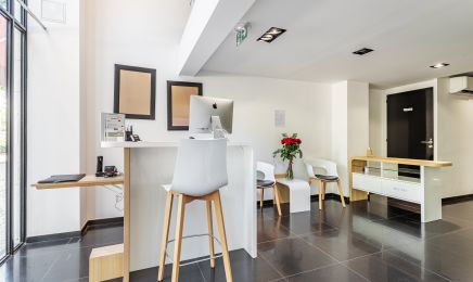 Epil'net Brotteaux - Centre épilation et beauté - Renata França - LPG : Manucure à Lyon
