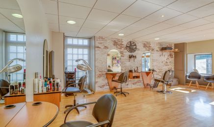 Nogano : Coiffeur à Ambrières-les-Vallées