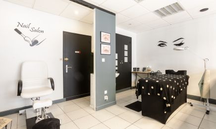So Chic Ongles & Cils  : Manucure à Le Mans