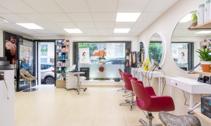 Cathie Bova Coiffure  : Coiffeur à Antibes Juan les Pins