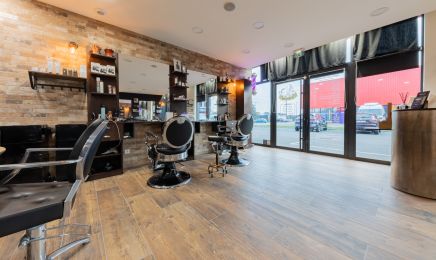 Hair Men Barber (climatisé) : Barbier à Vannes