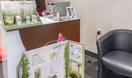 Soin de Soie  : Manucure à Le Coudray-Montceaux