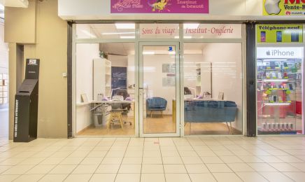 Caprices de filles  : Manucure à Martigues