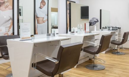 Camille Albane - Rouen Hôpital : Coiffeur à Rouen