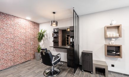 Karactère - Montrevel : Barbier à Montrevel-en-Bresse