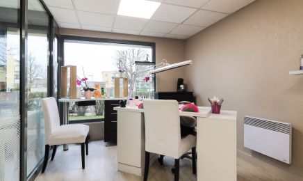 Cécile Esthetique  : Manucure à Saint-Apollinaire