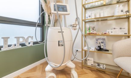 Gina Beauty Bar : Manucure à Poitiers
