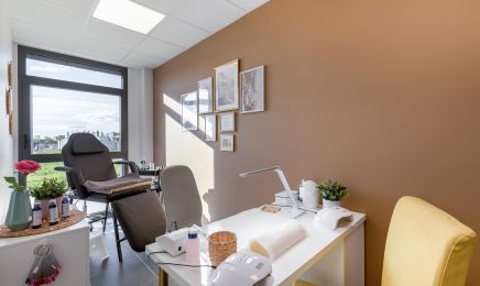 Institut Naguia - Just Beauty  : Institut de beauté à Saint-Paul-Trois-Châteaux