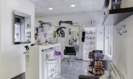 Krystal Hair : Coiffeur à Val-de-Reuil