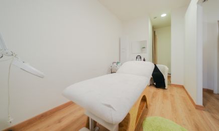 Marie Ongle and Hair : Institut de beauté à Carcassonne