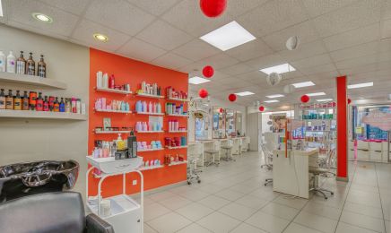 KRISS COIFFURE : Coiffeur à Arpajon