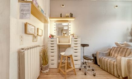 En Aparté : Manucure à Sauveterre