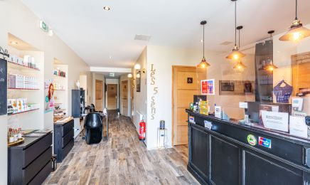 Les 5 Sens Spa & Fitness : Institut de beauté à Toury
