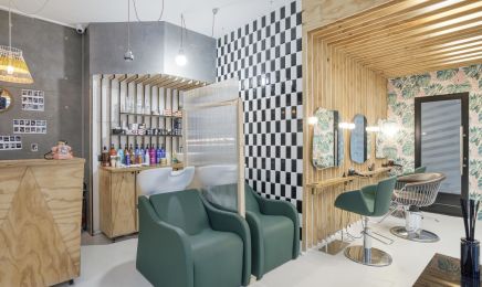 Priscille Artisan Coiffeur Coloriste / David Rivera Praticien Shiatsu & Bien Être : Coiffeur à Paris