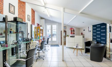 L’oni coif : Coiffeur à Prignac-et-Marcamps