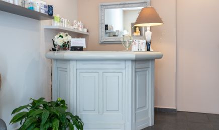 L’Essentiel Beauté  : Manucure à Sète