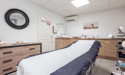 Noëlia institut  : Coiffeur à Théza