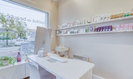 Azena Institut  : Manucure à Vertou