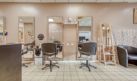 Le Monde de Jen  : Coiffeur à Castelnau-le-Lez