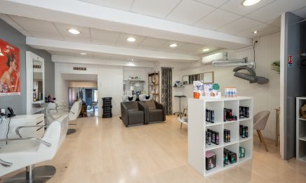  Art & Miss : Coiffeur à Saint-Jean-de-Bournay