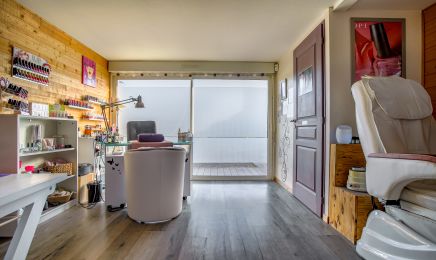 M les ongles : Institut de beauté à La Brède
