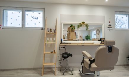 Les Ciseaux de Marine : Barbier à Bretonvillers