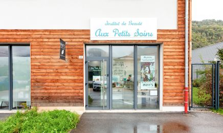 Aux Petits Soins : Spa à Tencin