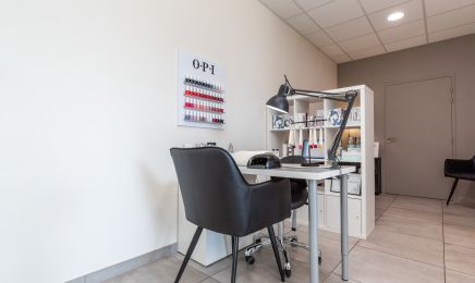 Espace beauté Entre-Nous - Coiffure : Coiffeur à Mery