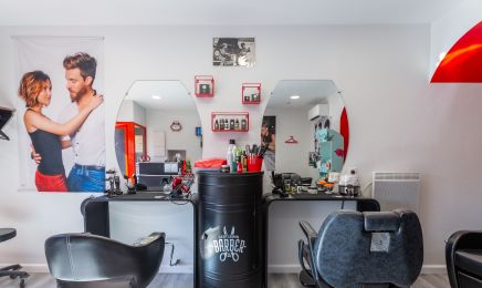 Valérie Coiffure : Coiffeur à Gond-Pontouvre