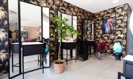 Christine R. Coiffeur - Maquilleur : Coiffeur à Baerenthal