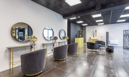 Le Salon By M : Manucure à Amancy