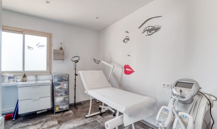 Le Studio Beauté by Charlotte : Institut de beauté à Piégut-Pluviers